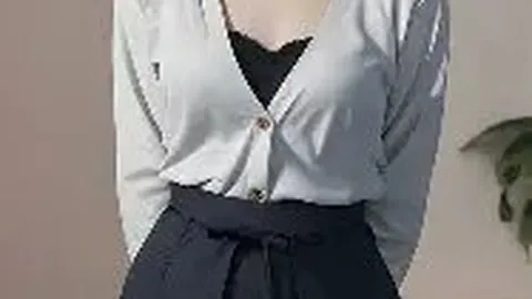 跑道惊险一幕：保洁人员横穿遭撞击，官方紧急发布通报！